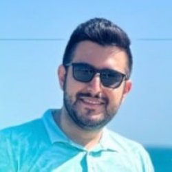 حسین موسوی خنده های تو دانلود آهنگ ( متن، پخش و MP3 )